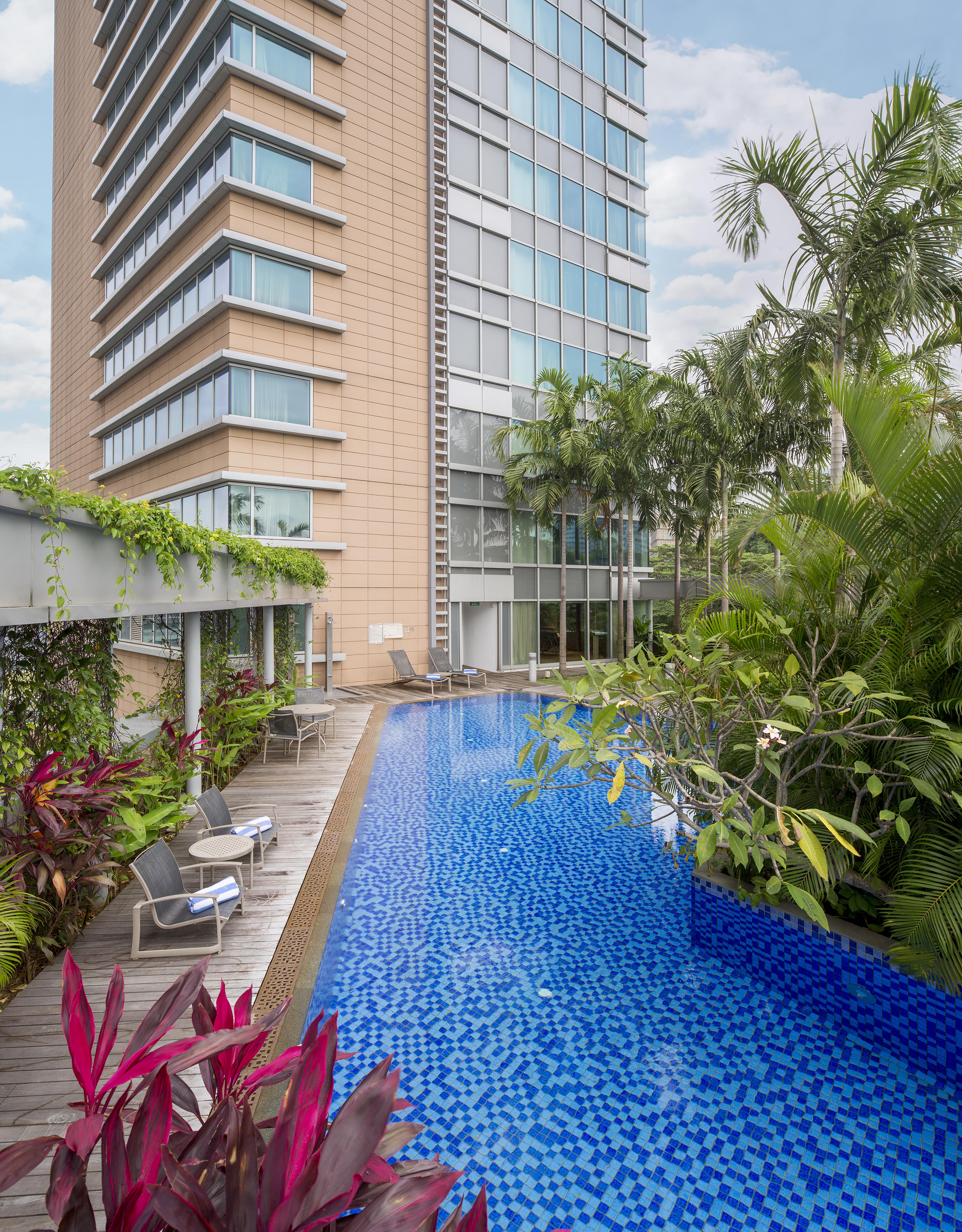 Park Avenue Rochester Singapura